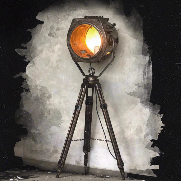 Tripod Ship Lamp D
